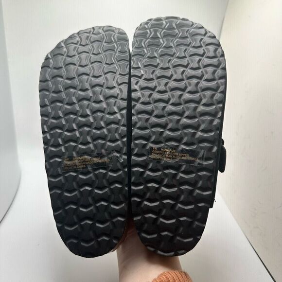 CUSHIONAIRE Women's Cork Footbed Clog with Genuine Leather Upper, Faux Fur Linin - Picture 5 of 7